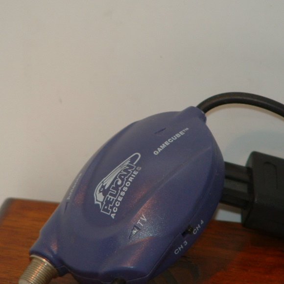 Pre-Owned Pelican Accessories Gamecube PL-7020 Adapter - Picture 1 of 3